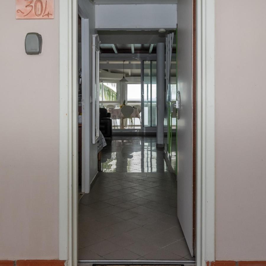 Studio En Duplex , Face A La Mer Le Gosier  Exterior foto